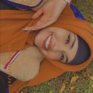 Meet your Posher, Ammara